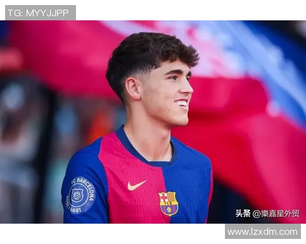 足球明星聚焦：盘点全球顶级球员的成长历程与赛场辉煌